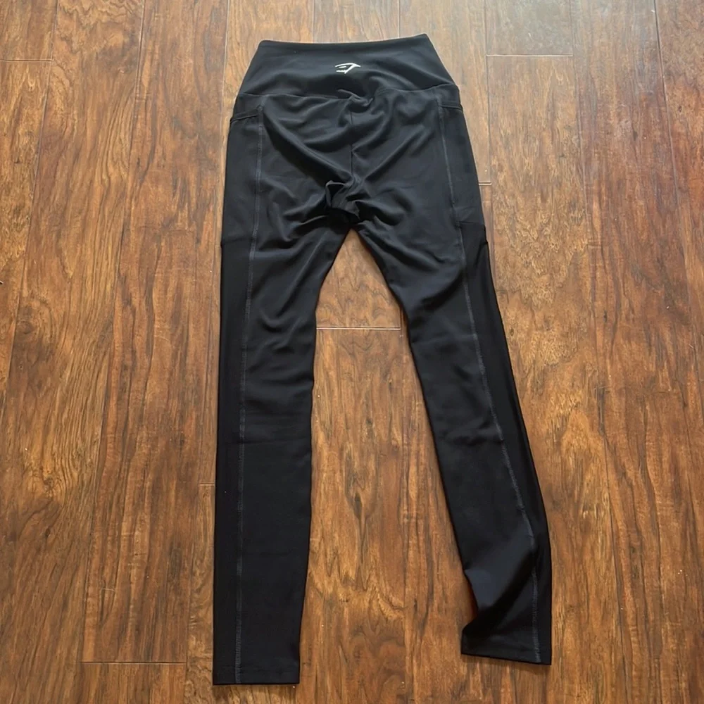 Cute black Gymshark leggings! - Picture 3 of 5